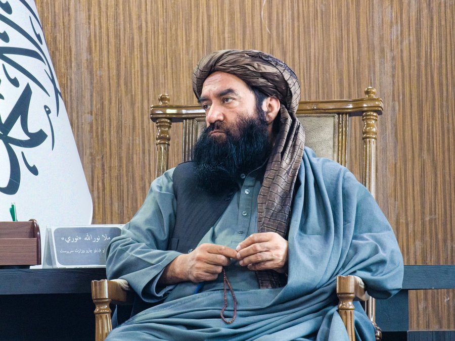 د سرحدونو، قومونو او قبايلو چارو وزير ملا نور الله نوري د پکتيکا ولایت سلېمانزي قوم له يو شمېر قومي مشرانو او سپين ږيرو سره لیدنه کړې.