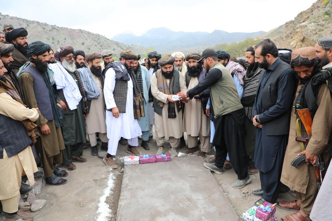 آبادی کشور و فراهم کردن سهولت ها  برای مردم از اهداف اساسی نظام اسلامی میباشد