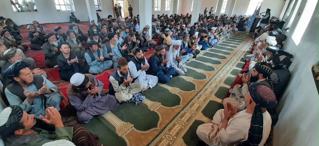 په ولسوالیو کې د اسلامي شریعت د تطبیق او ولسي همغږي په موخه د عامه غونډو  روانه لړۍ